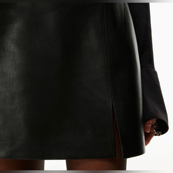 Wilfred Black Mini Skirt - Picture 3 of 3